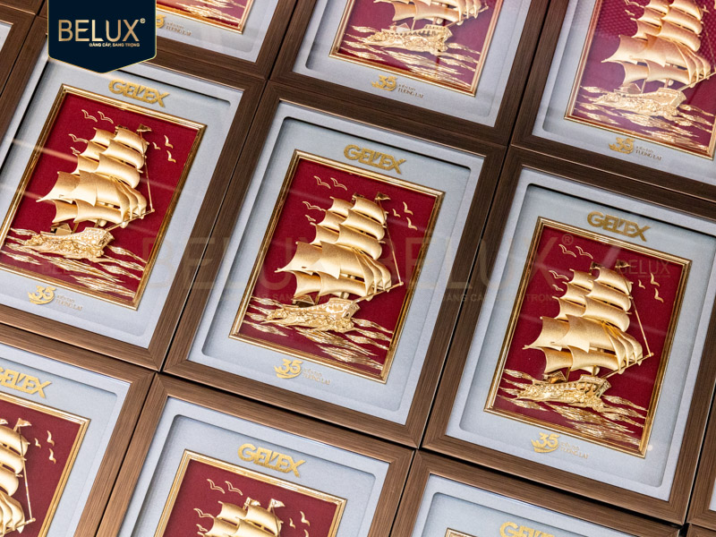 Lô 400 tranh thuyền Gelex 32x25cm dát vàng 24k thiết kế theo yêu cầu